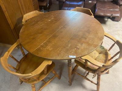 Ethan Allen 7PC Hard Rock Maple Dining Set.  Two Leaves.