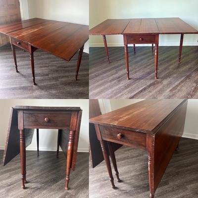 Antique Drop Leaf Table on Turned Legs *Read Details