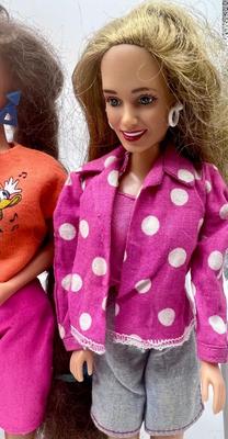 Vintage Barbie/Ken Doll Lot With Clothing *Read Details
