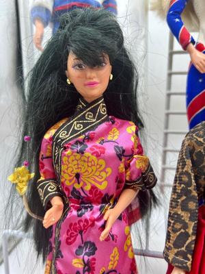 Vintage Barbie/Ken Doll Lot With Clothing *Read Details