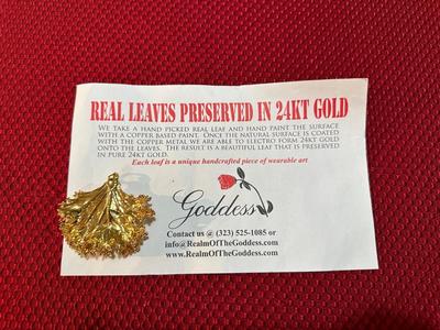 AMAZING REAL LEAF PENDANT PRESERVED IN 24KT GOLD
