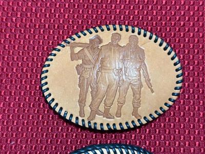 LEATHER BELT BUCKLES WITH 3 SOLDIERS