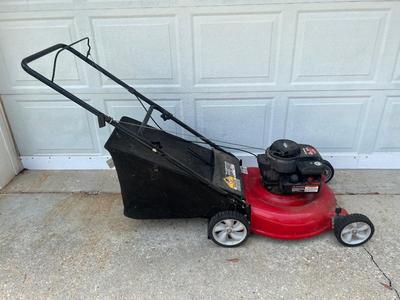 YARD MACHINES 21â€ Cut Push Mower *NOT RUNNING*