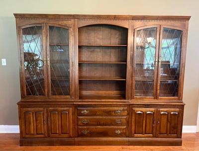 ETHAN ALLEN CLASSIC  Manor  Cabinet