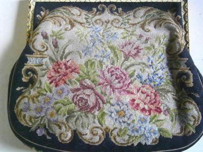 Vintage Tapestry Ladies Purse made in Austria