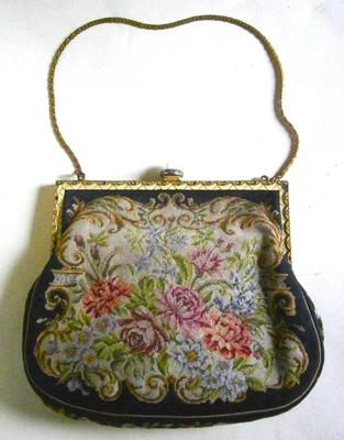 Vintage Tapestry Ladies Purse made in Austria