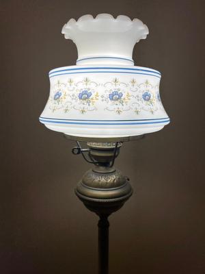 Vintage Quoizel Abigail Adams Milk Glass Globe, Floor Lamp