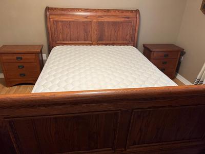 Queen Size Solid Wood Sleigh Bed