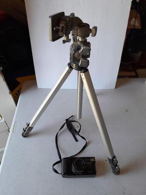 Vivitar TEC155 35mm Camera with Velbon tripod