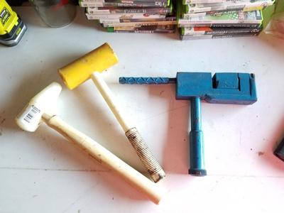 Hammers & Clamp