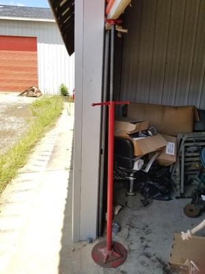 Underhoist Stand