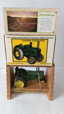 In Box Ertl Specialty John Deere Tractors