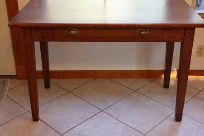One Drawer Desk