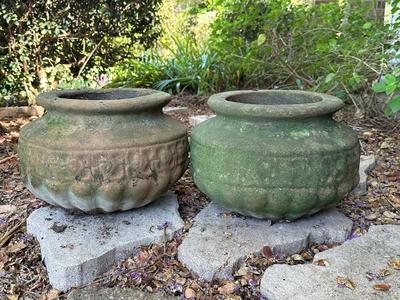 2 Terracotta Plant Pots