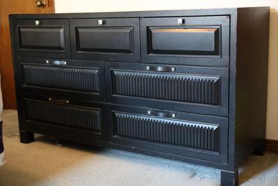 Pier1 (7) Drawer Dresser ( See Description)