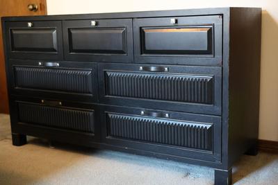 Pier1 (7) Drawer Dresser ( See Description)