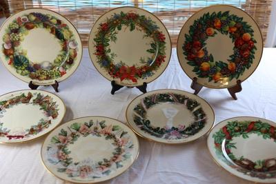 LENOX - Set of (7) Annual Colonial Christmas Wreath Plates, Most W/ Original Boxes