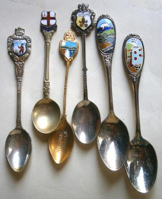 6 vintage Souvenir Spoons