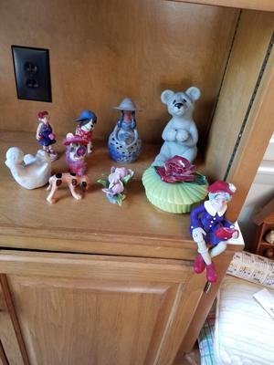 Figurines