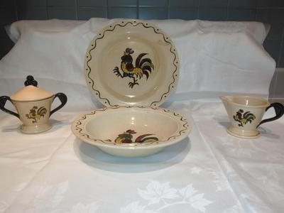 Poppy trail rooster dishes