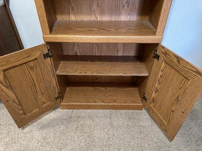 SHELVING UNIT WITH STORAGE CABINET