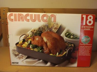 Bran new Circulon 18" rectangular Roaster