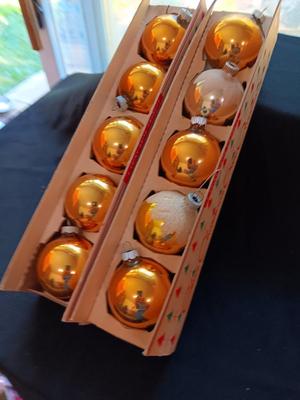 Shiny Brite Christmas bulbs in original Fanci Pak carton gold and silver bulbs some with snow!