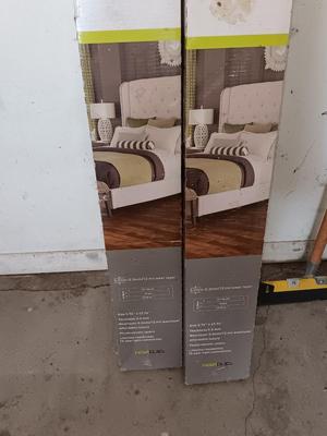 Two boxes of flooring oca acre Luxury floor plank with nova click