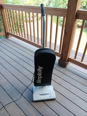 Wonderfully working Simplicity Freedom vacuum cleaner