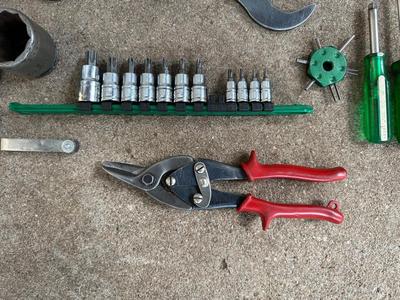 SNAP-ON AND OTHER MECHANICS HAND TOOLS
