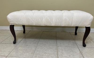 Vanilla Tufted Bench