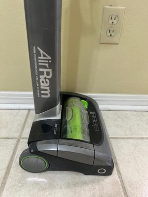 BISSELL AIRRAM Cordless Vacuum Cleaner