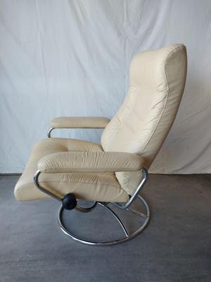 MID CENTURY DANISH LEATHER RECLINER WITH OTTOMAN