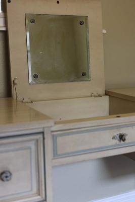 Mid-Century Modern Vanity Table