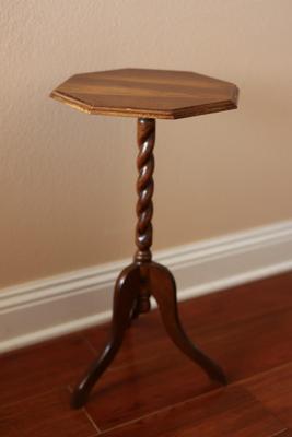 Octagonal Pedestal Table
