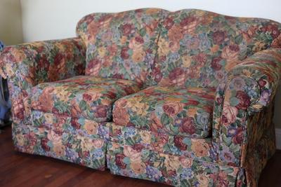 Floral Pattern Loveseat