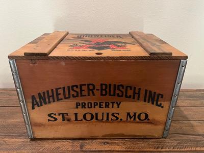 ANHEUSER-BUSCH BUDWEISER Wooden Crate
