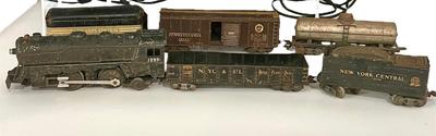 Marx  Metal Railroad Train Cars & Tracks *Read Details