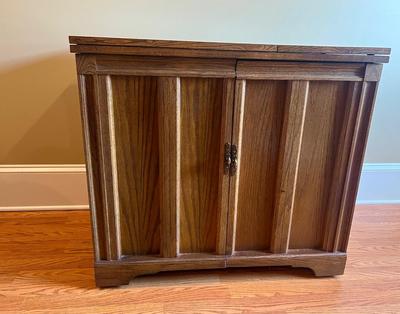Solid Wood Sewing Cabinet With Singer 9430 Sewing Machine *Read Details*
