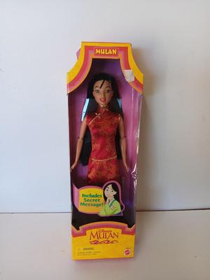 1997 Mattel Disney Mulan 12 Inch Secret Message Doll Scarlet Dress 19015