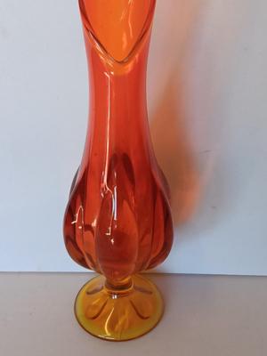 Vintage swung vase -Beautiful Mid Century Modern Amberina Swung Vase