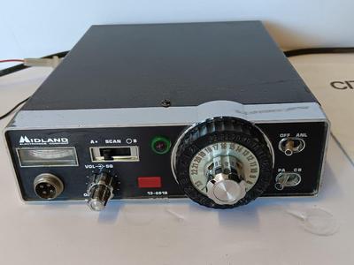 NICE 1977 Citizens Band Radio Service CB radio with rules and regulations booklet