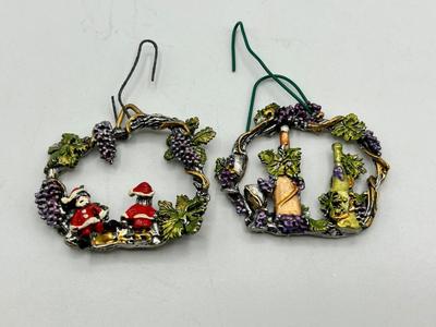 Pair of Grapevine Themed Christmas Holiday Hanging Tree Ornaments Painted Metal