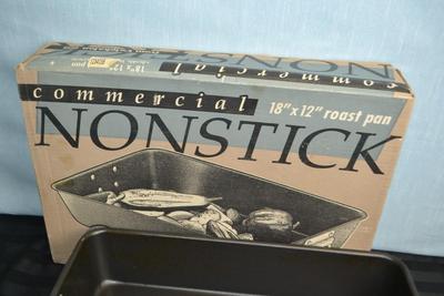 LOT 33. NON STICK ROASTING PAN AND KITCHEN ITEMS