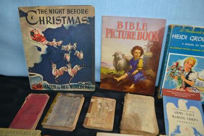 LOT 38. VINTAGE AND ANTIQUE BOOKS