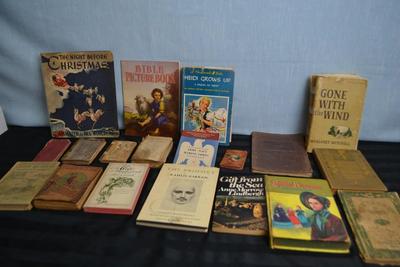 LOT 38. VINTAGE AND ANTIQUE BOOKS