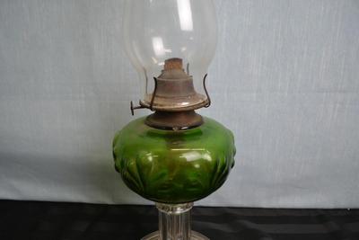 LOT 41. GLASS OIL LAMP