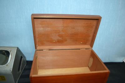 LOT 43. VINTAGE VIEW MASTER, SLIDE VIEWER AND WOOD BOX
