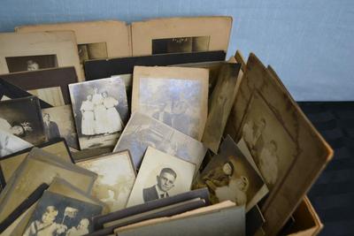LOT 52. BOX OF ANTIQUE AND VINTAGE PICTURES