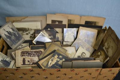 LOT 52. BOX OF ANTIQUE AND VINTAGE PICTURES